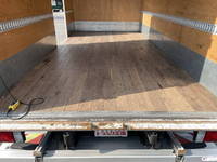 いすゞエルフアルミバン小型（2t・3t）[写真11]