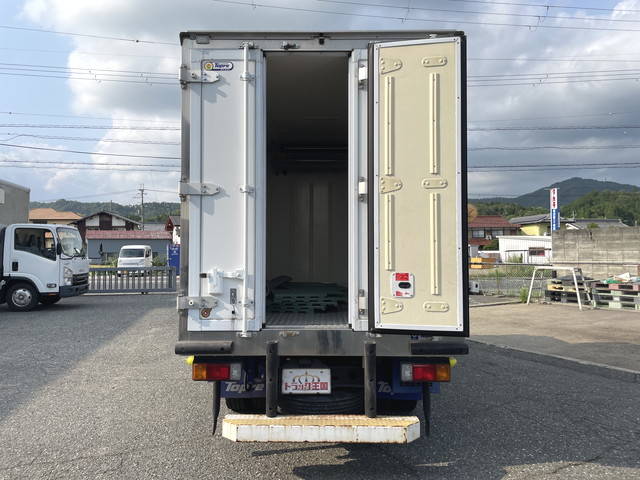 日野デュトロ冷凍車（冷蔵車）小型（2t・3t）[写真12]