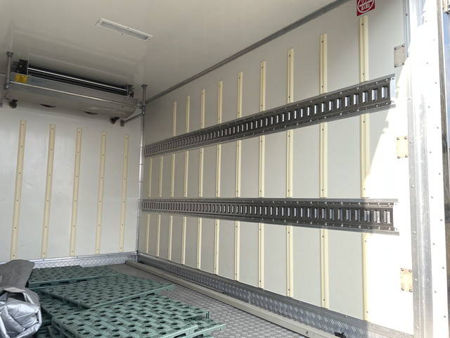 日野デュトロ冷凍車（冷蔵車）小型（2t・3t）[写真16]