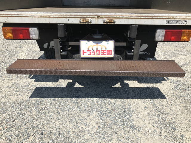 日野デュトロアルミバン小型（2t・3t）[写真18]