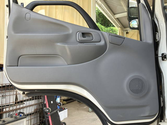 日野デュトロアルミバン小型（2t・3t）[写真27]