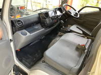 日野デュトロアルミバン小型（2t・3t）[写真30]