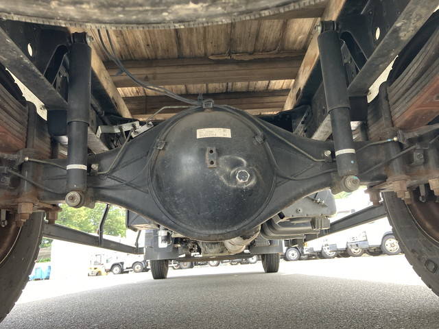 三菱ふそうキャンター平ボディ小型（2t・3t）[写真25]