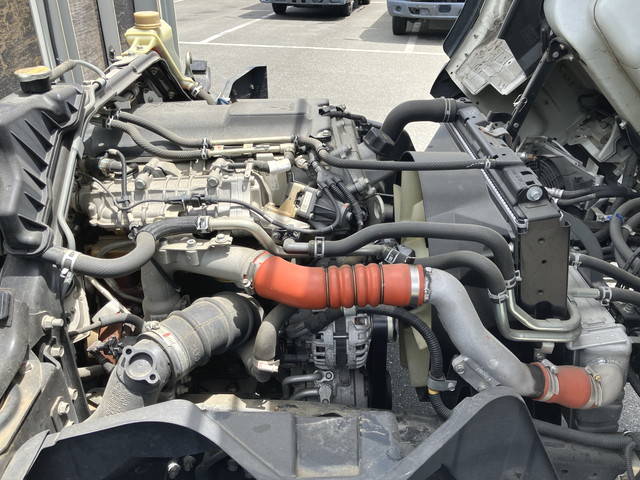 三菱ふそうキャンター平ボディ小型（2t・3t）[写真27]