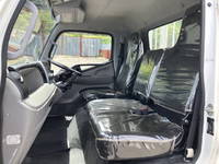 三菱ふそうキャンター平ボディ小型（2t・3t）[写真32]