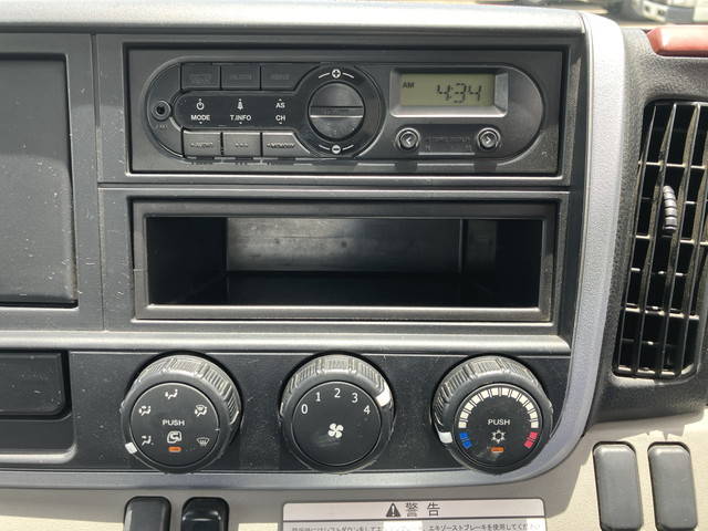 三菱ふそうキャンター平ボディ小型（2t・3t）[写真35]