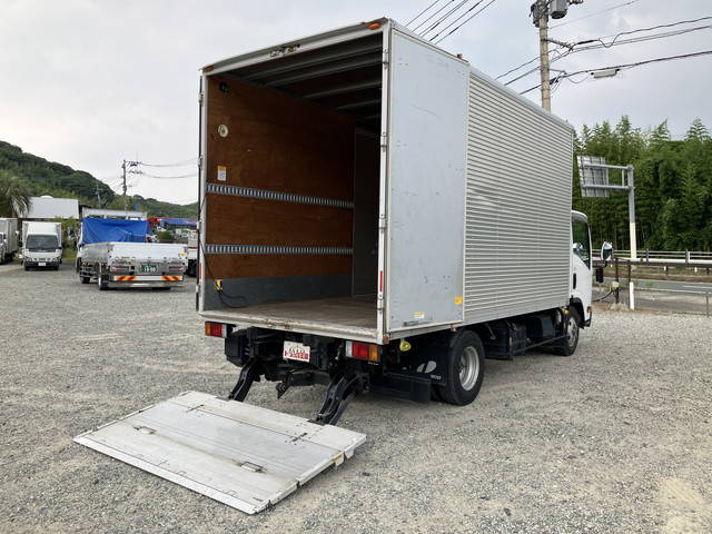 いすゞエルフアルミバン小型（2t・3t）[写真02]