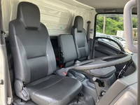 いすゞエルフアルミバン小型（2t・3t）[写真34]