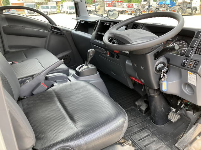 いすゞエルフアルミバン小型（2t・3t）[写真34]