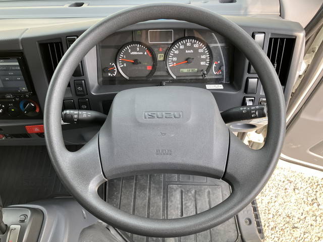 いすゞエルフアルミバン小型（2t・3t）[写真35]