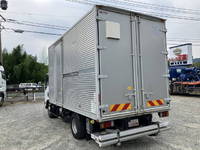 いすゞエルフアルミバン小型（2t・3t）[写真05]