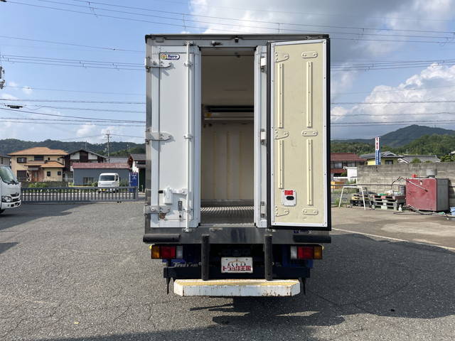 いすゞエルフ冷凍車（冷蔵車）小型（2t・3t）[写真12]
