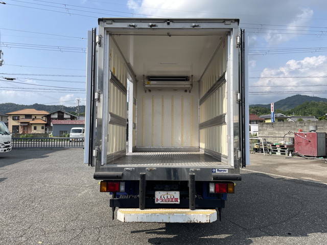 いすゞエルフ冷凍車（冷蔵車）小型（2t・3t）[写真13]