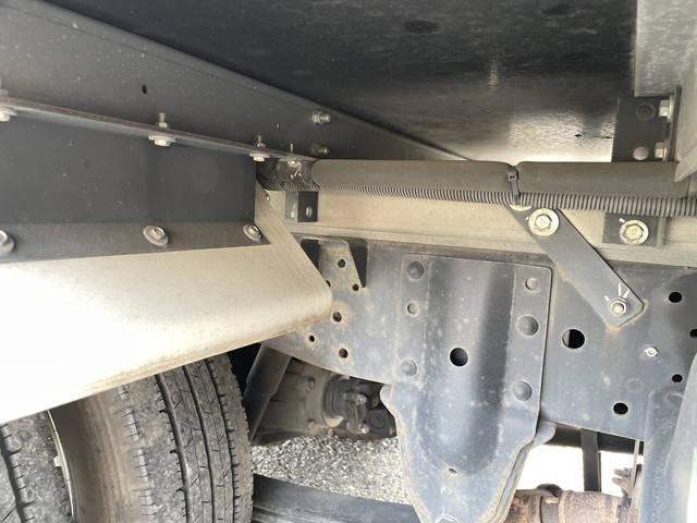 いすゞエルフ冷凍車（冷蔵車）小型（2t・3t）[写真23]