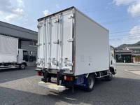 いすゞエルフ冷凍車（冷蔵車）小型（2t・3t）[写真02]