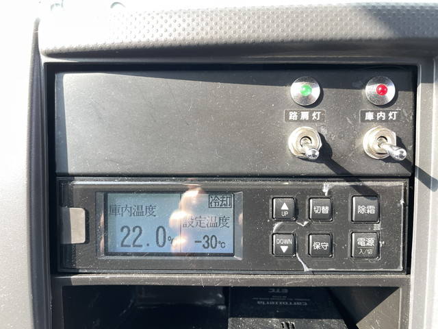 いすゞエルフ冷凍車（冷蔵車）小型（2t・3t）[写真37]