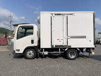 いすゞエルフ冷凍車（冷蔵車）小型（2t・3t）[写真06]