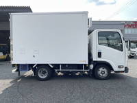 いすゞエルフ冷凍車（冷蔵車）小型（2t・3t）[写真08]