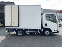 いすゞエルフ冷凍車（冷蔵車）小型（2t・3t）[写真09]