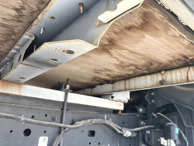 日野デュトロ平ボディ小型（2t・3t）[写真20]