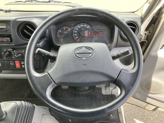 日野デュトロ平ボディ小型（2t・3t）[写真36]