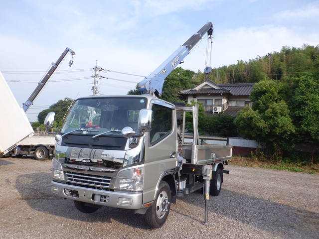 三菱ふそうキャンタークレーン3段小型（2t・3t）PDG-FE73DN [写真01]