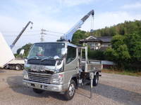 三菱ふそうキャンタークレーン3段小型（2t・3t）[写真01]