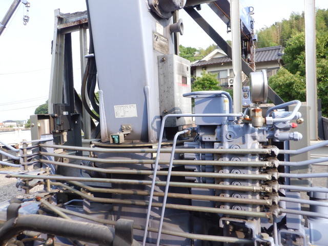 三菱ふそうキャンタークレーン3段小型（2t・3t）[写真21]