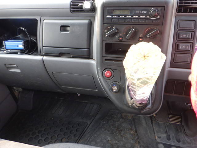 三菱ふそうキャンタークレーン3段小型（2t・3t）[写真36]