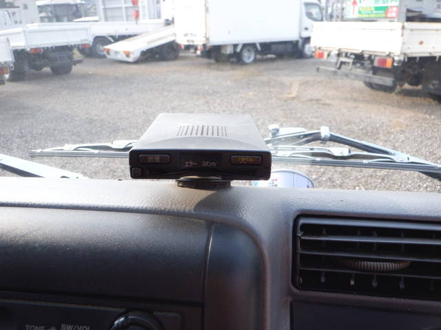 三菱ふそうキャンタークレーン3段小型（2t・3t）[写真38]