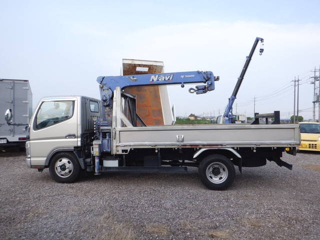三菱ふそうキャンタークレーン3段小型（2t・3t）[写真05]