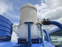 いすゞエルフ汚泥吸引車小型（2t・3t）[写真12]