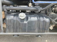 いすゞエルフ汚泥吸引車小型（2t・3t）[写真21]