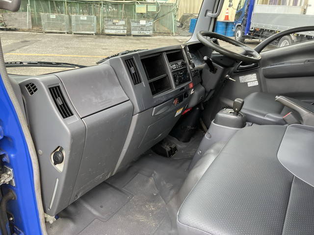 いすゞエルフ汚泥吸引車小型（2t・3t）[写真32]