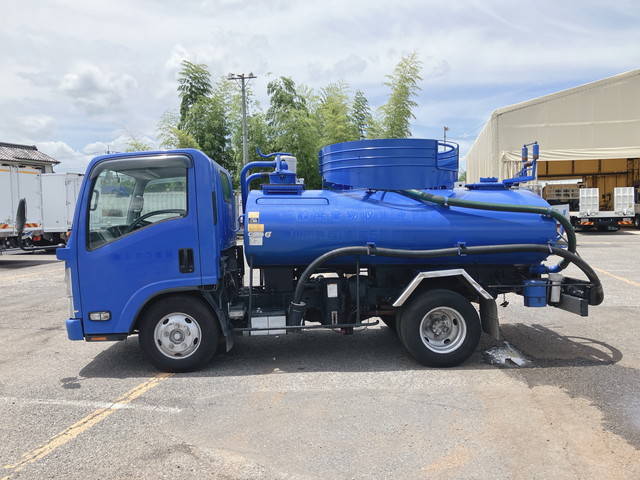 いすゞエルフ汚泥吸引車小型（2t・3t）[写真05]