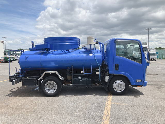 いすゞエルフ汚泥吸引車小型（2t・3t）[写真06]