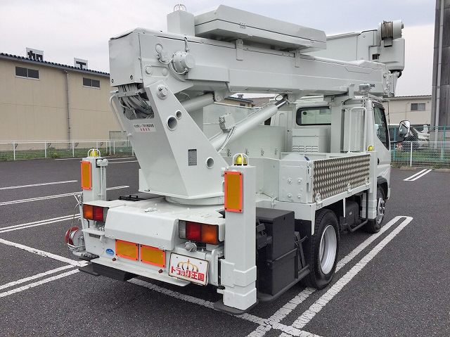三菱ふそうキャンター高所作業車小型（2t・3t）[写真02]