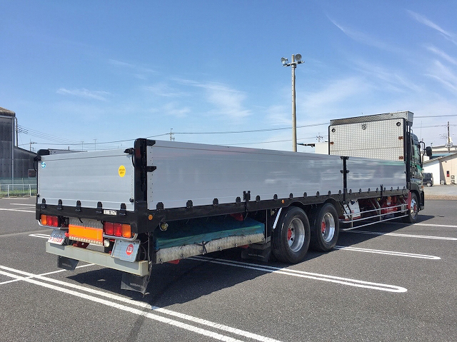 UDトラックスクオンアルミブロック大型（10t）[写真02]