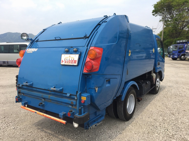 日野デュトロパッカー車（塵芥車）小型（2t・3t）[写真02]