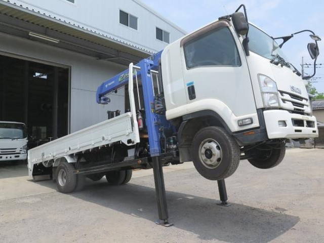 いすゞフォワードセルフクレーン4段中型（4t）[写真10]