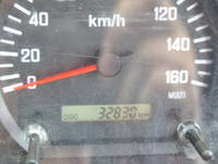 いすゞフォワードセルフクレーン4段中型（4t）[写真31]