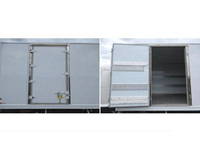 日野レンジャー冷凍車（冷蔵車）中型（4t）[写真20]