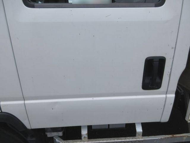 いすゞエルフダブルキャブ（Wキャブ）小型（2t・3t）[写真15]