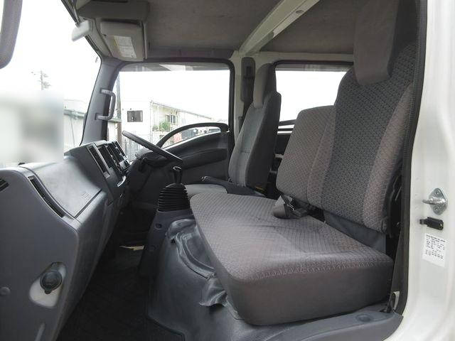 いすゞエルフダブルキャブ（Wキャブ）小型（2t・3t）[写真28]