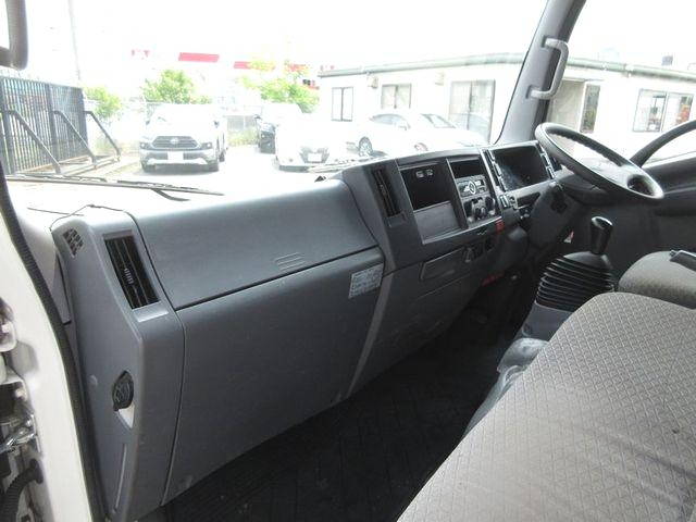 いすゞエルフダブルキャブ（Wキャブ）小型（2t・3t）[写真29]