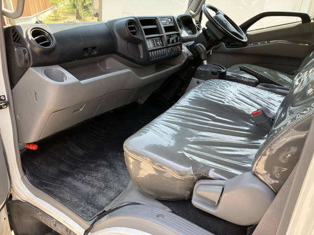 日野デュトロダブルキャブ（Wキャブ）小型（2t・3t）[写真27]