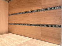 三菱ふそうキャンターアルミバン小型（2t・3t）[写真12]