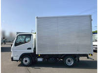 三菱ふそうキャンターアルミバン小型（2t・3t）[写真04]