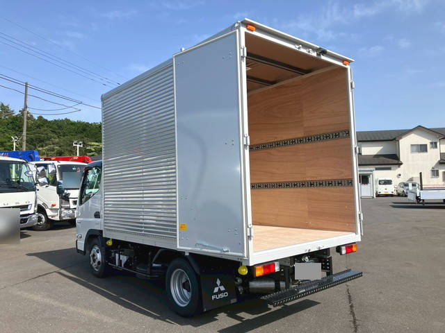 三菱ふそうキャンターアルミバン小型（2t・3t）[写真05]