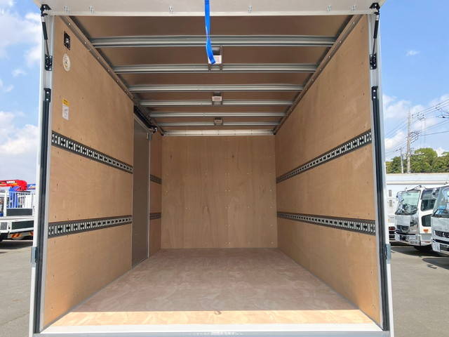 三菱ふそうキャンターアルミバン小型（2t・3t）[写真14]